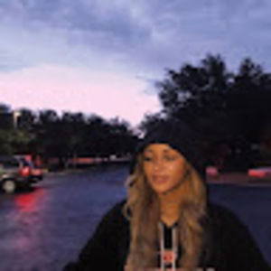 Meet your Posher, Alexis